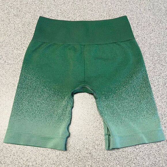 Gymshark Adapt Ombre Seamless Cycling Shorts Green / Light Green Size Small - Picture 2 of 9
